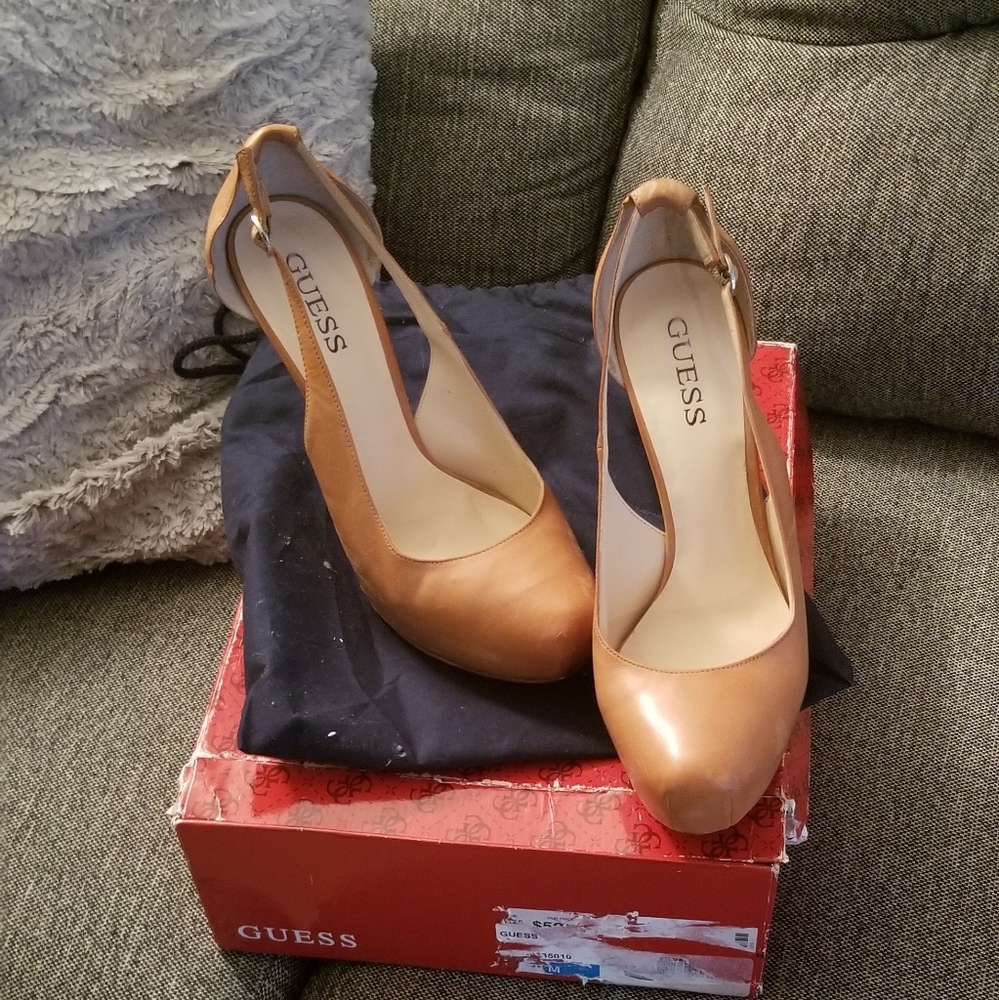 Shoes - Picture 4 of 4